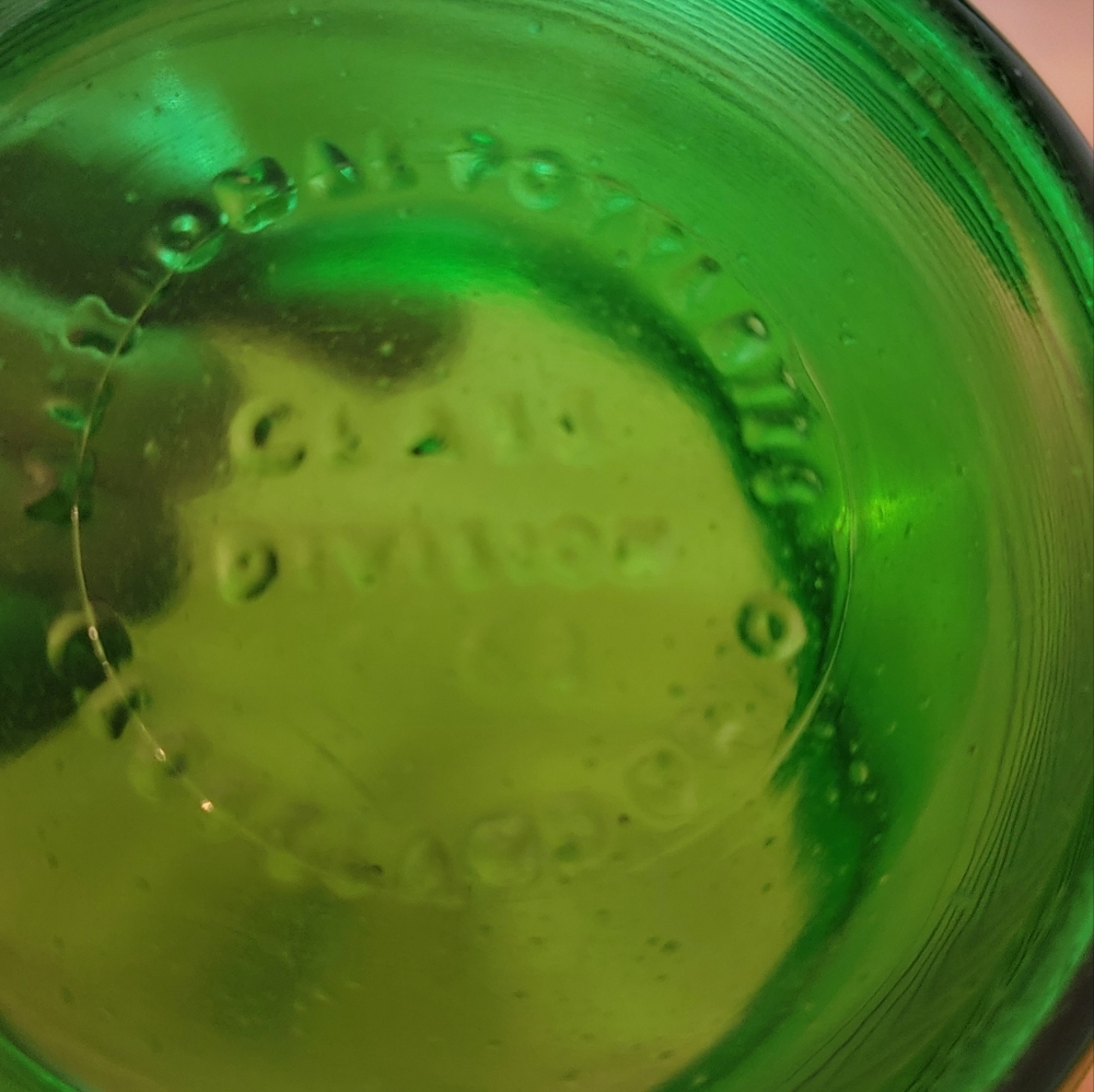 Vintage Beautiful Green Vase. 1162 Ohio Glass Division. - Picture 5 of 5